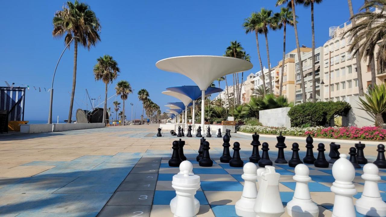 Free Parking, 40 Meters From The Beach, Wi-Fi, Ac Estepona Bagian luar foto
